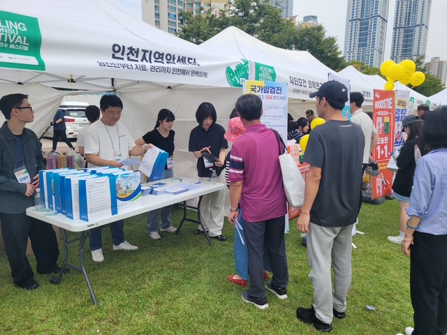 연수구가 2025년 인천 지역 국가암관리사업 우수사례 공모전에서 2년 연속 최우수상을 수상했다